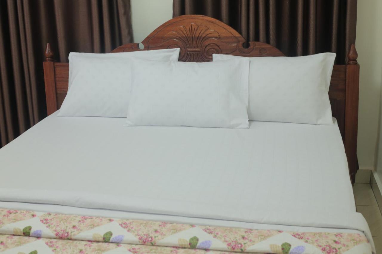 Corina K Guest House Kigali Exteriör bild