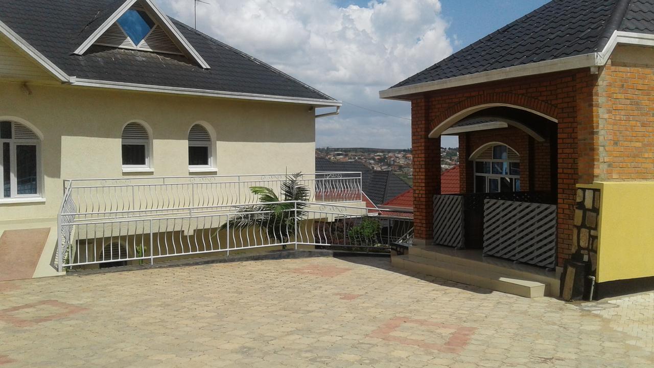 Corina K Guest House Kigali Exteriör bild